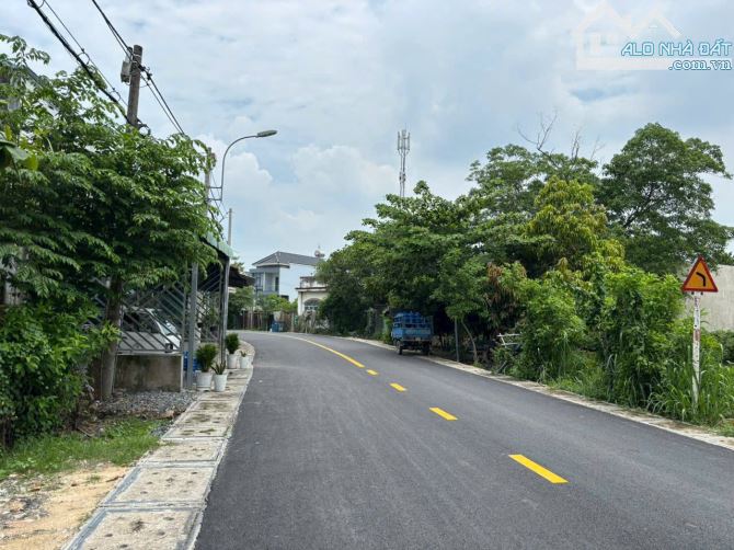 Chính Chủ gửi bán lô đất 389m2 Thổ Cư Mặt Tền Nguyễn Thị Lắng Củ Chi Giá Sốc 650Trieu sổ