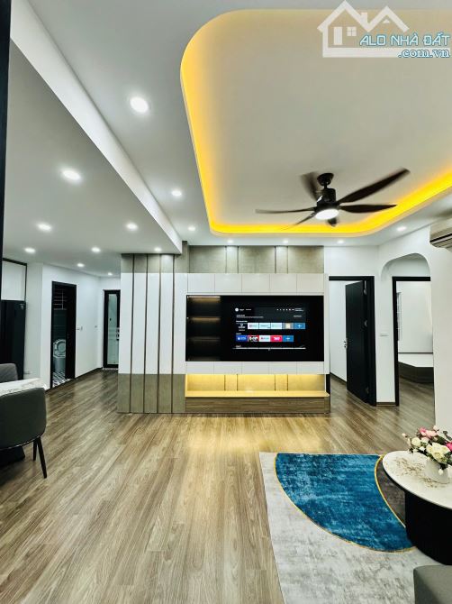 BÁN CĂN HỘ TÒA  Nơ 9B Bán đảo Linh Đàm, Hoàng Mai, 80m2, tk 3 ngủ 2vs, ban công view đẹp
