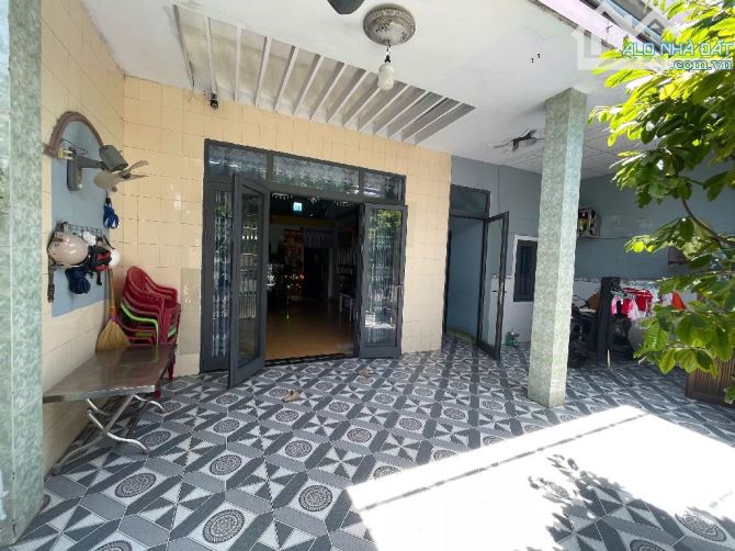 🎉🎉CHỦ BÁN ĐẤT TẶNG NHÀ C4 GẦN BIỂN MÂN THÁI. Nhà C4 có gác lửng
