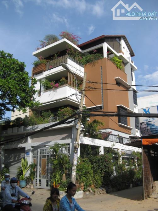 Bán nhà góc 2 mặt tiền đường Trần Thị Nghĩ, quận Gò Vấp ngay Cityland giá cực kỳ tốt