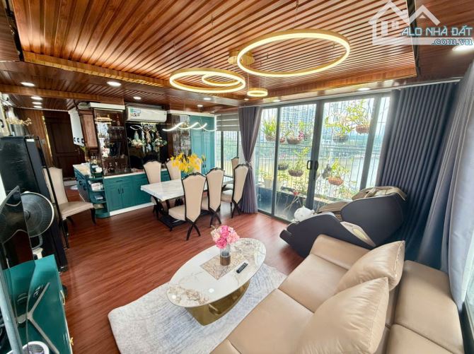 Bán nhà có thu nhập 100 tr/ tháng đường Tân Mỹ, Phường Tân Thuận Tây, Q7. gần trường ĐH