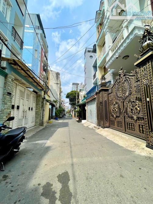 Hẻm Xe Tải, Gần MT Phan Văn Trị, 82m², 5x 17m, có hầm  5 tầng - 17, 3 Tỷ