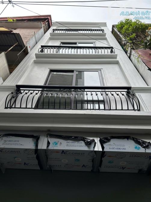 Mặt Ngõ Linh Quang Gần Hồ, 37m, 6 Tầng, Mt 4m, Hạ Giá 8.6 Tỷ