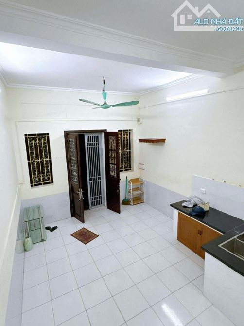 Bán nhà Ngọc Hà 30m2 phân lô 3 gác khu dân trí cao 2 thoáng ở luôn 6.4 tỷ