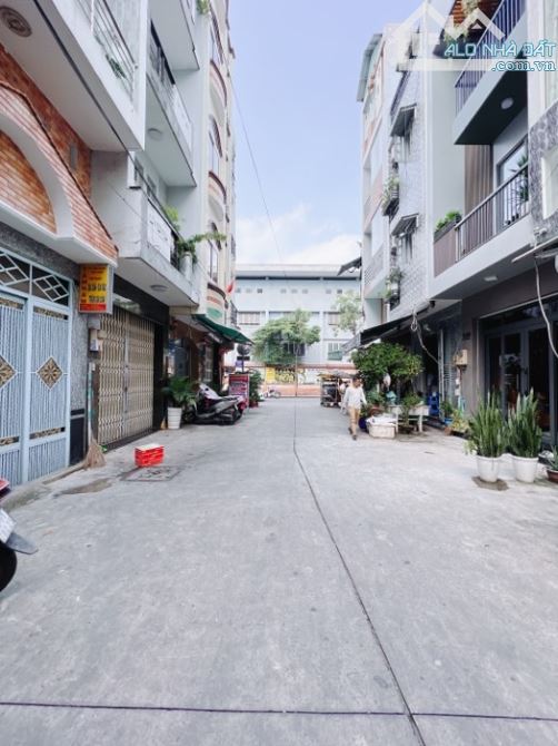 Mặt tiền Tân Vĩnh Ngang 3.5 x 12 đúc bê tông
