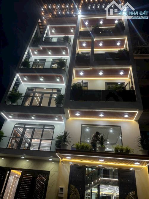 BÁN TRẦN THỊ NĂM Q12 - 5 TẦNG 56M2 ( 4M X 14M) - HẺM XE HƠI THÔNG - 6.65 TỶ.