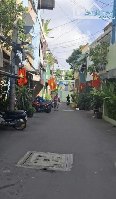 Quận 3, Sát MT đường, Lý Chính Thắng, 5 tầng, sân thượng thoáng mát, chỉ 7 tỷ 6