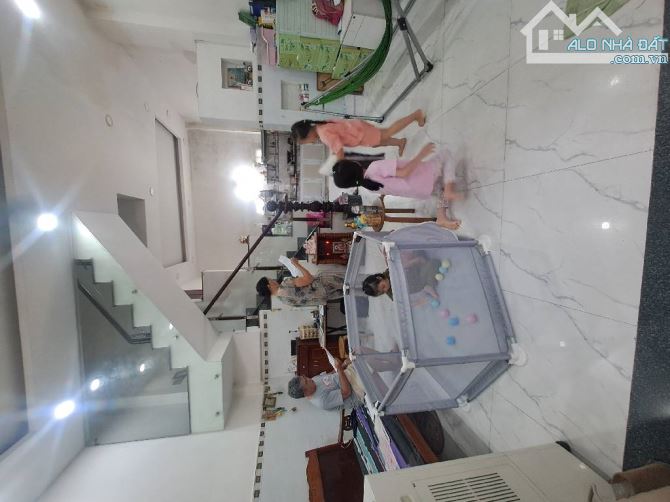 Bán Nhà 3 Tầng Thạnh Xuân 25 phường TX- Q12 - HXT-dt 66,3m2(5.5×11m)giá 4,7 tỷ,