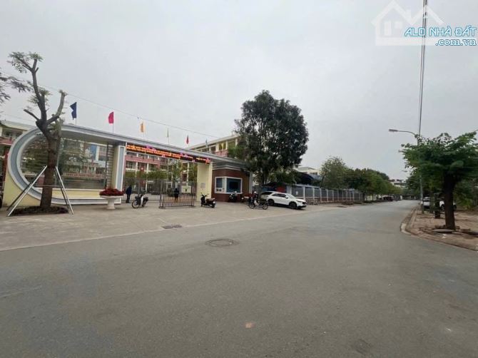 Bán 30m2 đất tđc Tứ Hiệp - Thanh Trì, phân lô ô tô tránh vỉa hè, Hàng siêu hiếm