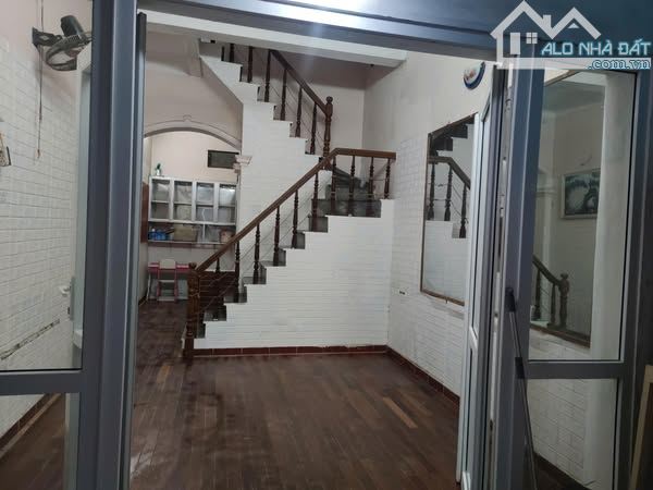 Cho thuê nhà riêng Khương Trung,  3 tầng *35m2 - 3 ngủ - giá 10 triệu