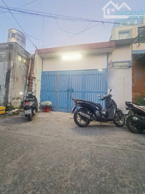 Nhà C4 1/ đường Nguyễn Văn Quá, P. Đông Hưng Thuận, Q12, dt 145m2 (5,3mx20m)Nỡ Hậu💰6,5Tỷ