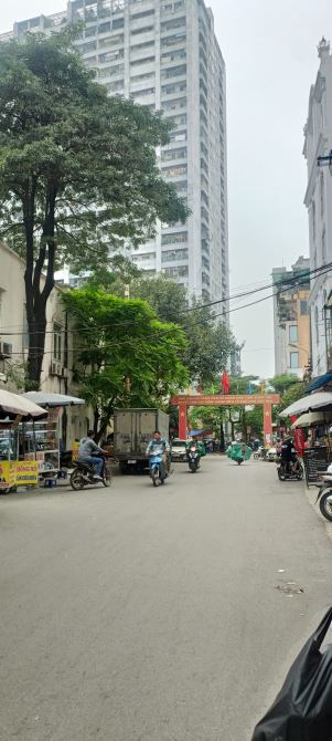 Tôi bán nhà Xuân Đỉnh gần Ngoại Giao Đoàn, ô tô đỗ cửa 4 tầng 2 thoáng 70m2 giá nhỉnh 14tỉ