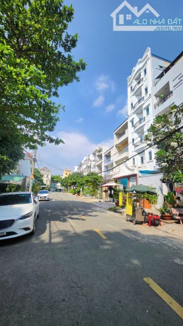 Nhà mặt tiền khu Ao Sen Tên Lửa, 100m2 ( 5 x 20 ) 5 TẦNG 5PN 5WC , nhà mới ở ngay