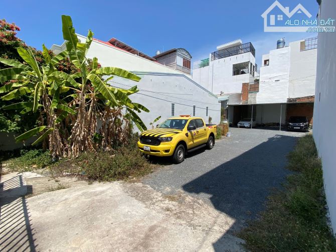 BÁN LÔ ĐẤT ĐƯỜNG LAM SƠN, ĐOẠN GẦN LÊ HỒNG PHONG, 339,1m2 NGANG 9,4M, GIÁ 28 TỶ. CN20.8