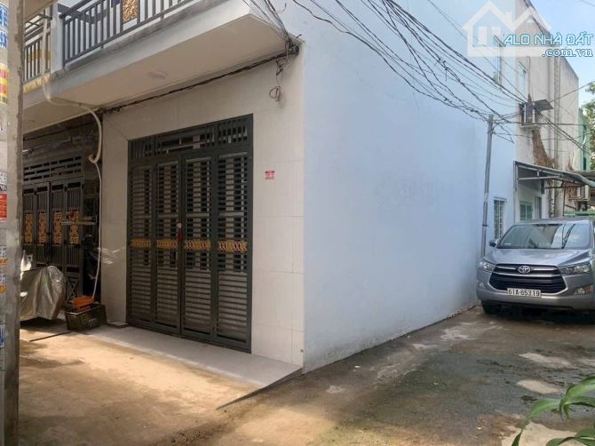 Nhà Mới 1 lầu khu Tân Kim, Đường Xe Hơi. sổ Hồng Riêng Giá rẻ còn thương lượng