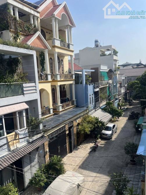 Bán nhà 3 lầu đẹp Gò Vấp HXH thông Nguyễn Văn Lượng ngang 5m 75m2 gần Cityland 9.5 tỷ.
