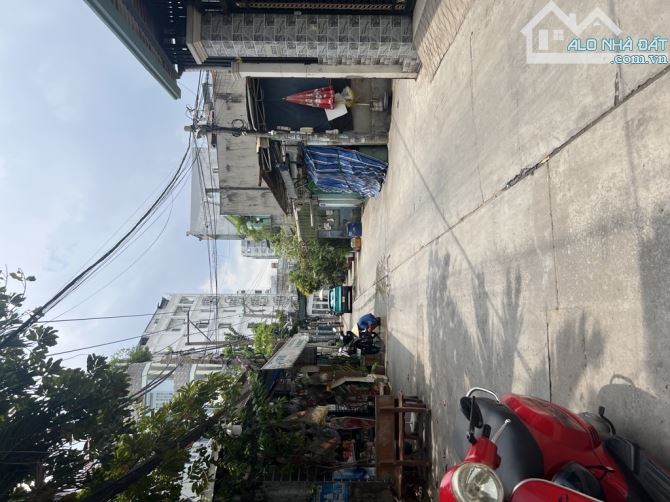 CĂNG HỘ DỊCH VỤ - 4 TẦNG - DT 148M - THU NHẬP ỔN ĐỊNH - ĐƯỜNG XE TẢI THÔNG - SÁT AEON TÂN