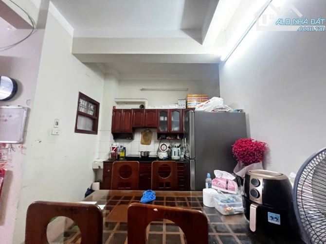 BÁN GẤP CHUNG CƯ VIP F4 – 114 TRUNG KÍNH, CẦU GIẤY. 103M2 – 2PN. FULL NT. 6,8 TỶ
