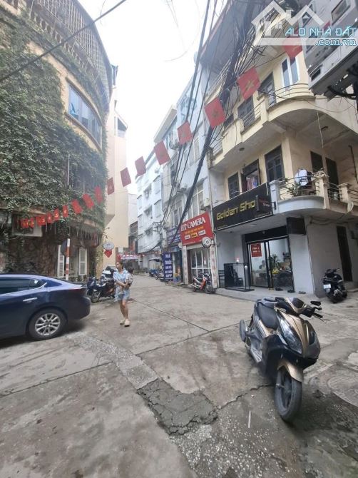 Bán nhà Lô góc 2 thoáng Tây Sơn Đống Đa 65m 4T Ô tô tránh Kinh doanh 21.7 tỷ