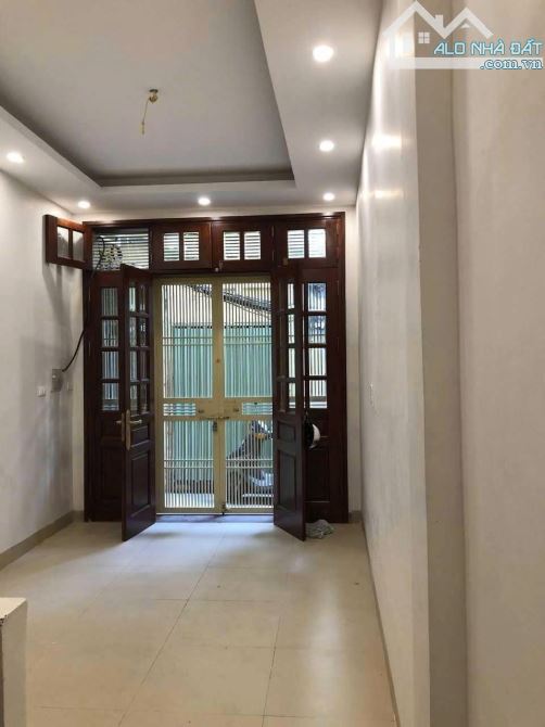 Cho thuê nhà nguyên căn Đặng Thái Thân, Phan Chu Trinh, Hoàn Kiếm. DT 40m x 4 tầng, giá