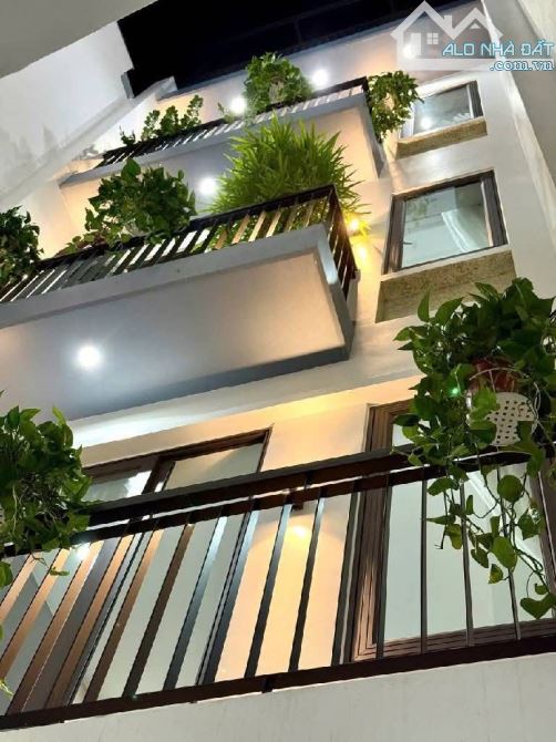 BÁN GẤP nhà phố Lê Trọng Tấn, Ô TÔ ĐỖ CỬA 43m 5 tầng nhỉnh 8 tỷ, CÓ THƯƠNG LƯỢNG.