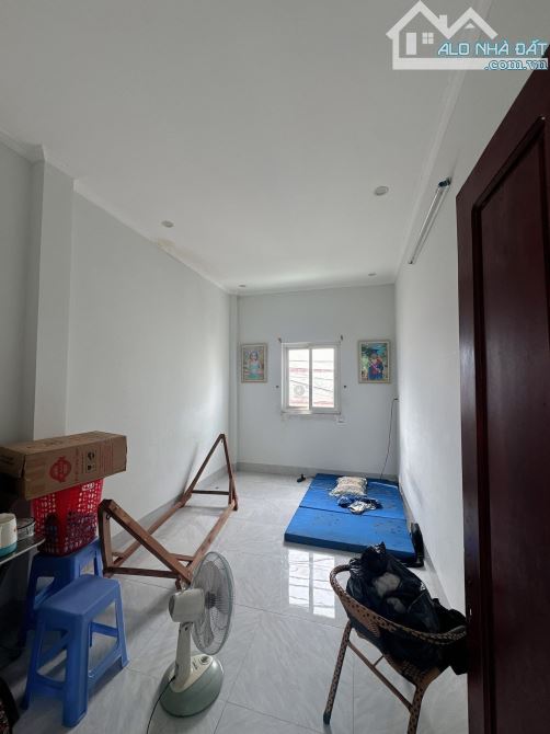 BÁN NHÀ TRỤC CHÍNH ĐẦU KHU DÂN CƯ - HẺM TỔ 1 ĐƯỜNG NGUYỄN VĂN LINH - 10