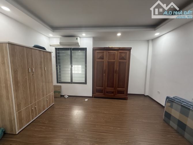 ĐẠI TỪ- 48m2- NGÕ NÔNG - Ô TÔ ĐỖ CỔNG- NHÀ ĐẸP - 2 THOÁNG - 10