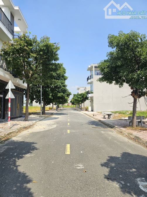 Bán 21 lô đất, đường Thuận An Hòa KDC Lê Phong Thuận Giao p. Thuận Giao gần chợ 185 - 10