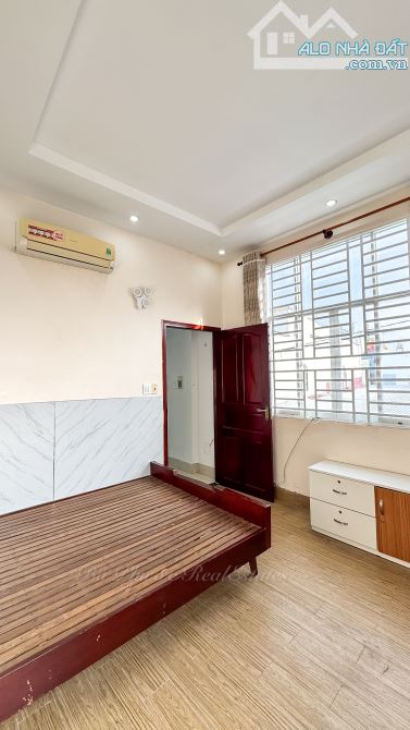 Nhà Lầu Góc 2 Mặt Tiền Trục chính Hẻm Lộ Nhựa Cách Vincom Hùng Vương 150m - 10