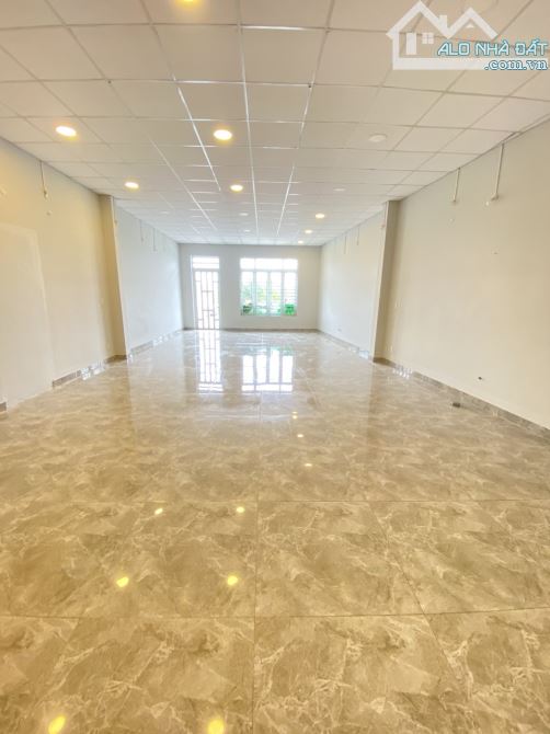 Bán nhà 1T1L 6x28m hoàn công, mặt tiền Trần Quốc Toản p.Dĩ An, đang thuê 28tr/th - 11