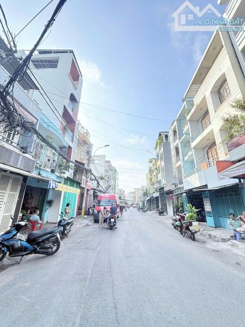 BÁN NHÀ MẶT TIỀN ĐƯỜNG LÊ THỊ BẠCH CÁT, P.13, QUẬN 11 -  9.2 TỶ - 10