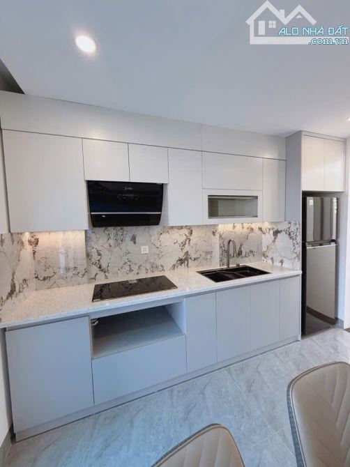 NHÀ NGỌC THỤY 7 TẦNG THANG MÁY - 44M2 - NGÕ Ô TÔ TRÁNH NHAU - NHỈNH 14 TỶ - 11