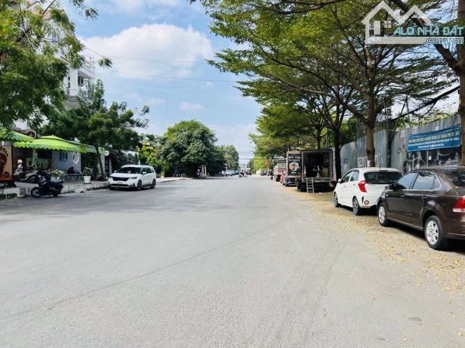 Bán Đất Xây Cao Tầng Thảo Điền DT:1014m2(20mx47m) CTXD:Hầm 7 Tầng-Giá 210 Tỷ TL - 1