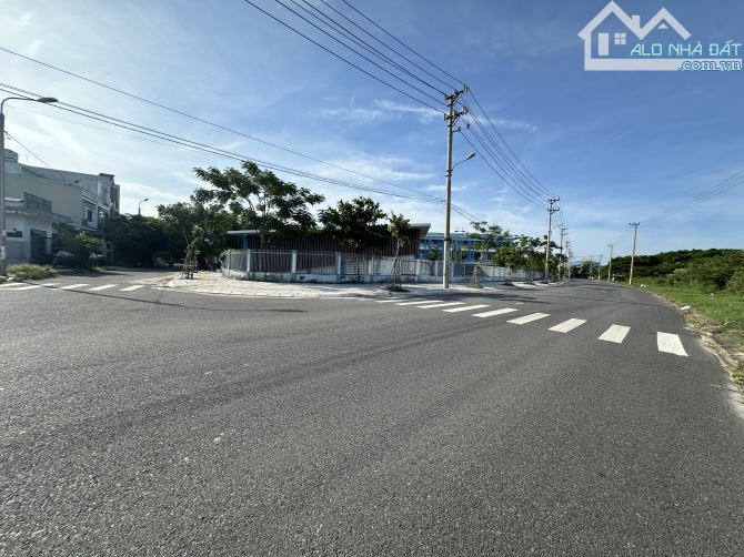 ⭐⭐⭐ BÁN LÔ GÓC + 2 LÔ LIỀN KỀ - ĐƯỜNG DƯƠNG LOAN VÀ CỒN DẦU 10 - VỊ TRÍ NGAY SVĐ HOÀ XUÂN - 1