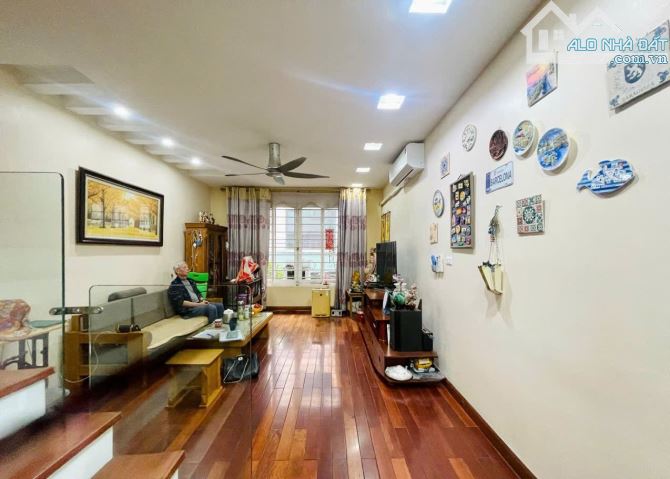 BÁN NHÀ VIỆT HƯNG - GIÁ TỐT - 4 NGỦ - GẦN TRƯỜNG HỌC - TIỆN CHO CON CÁI ĐI LẠI - 1