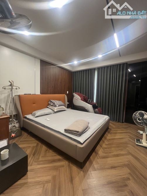 15 tỷ, 45m2, 5 tầng, vip HBT, ô tô tránh, vỉa hè ,10m ra mặt phố KD, dân xây, 2 mặt  ngõ - 1