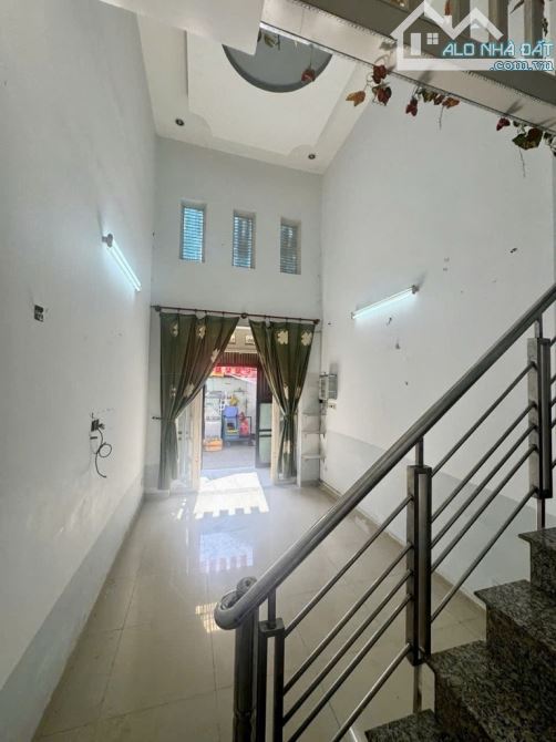 🏡 Nhà đẹp 3 tầng – hẻm xe hơi, giáp Tân Phú-dt 33M2-chỉ nhỉnh 3 đồng - 1