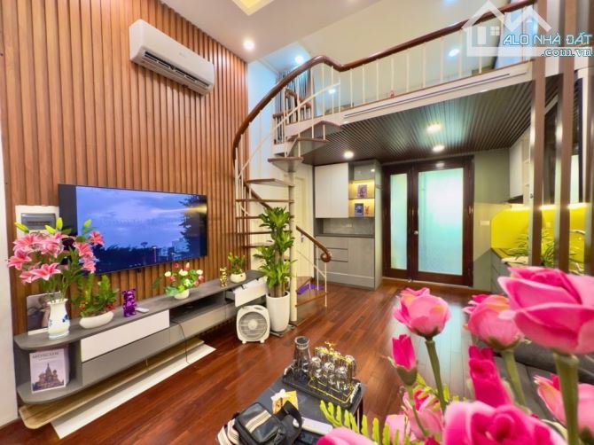 CỰC HIẾM - CĂN HỘ PENTHOUSE CÓ 1-0-2 PHỐ CỔ - HÀNG THAN - HÀNG GIẤY - 2 MẶT THOÁNG SÁNG -F - 1