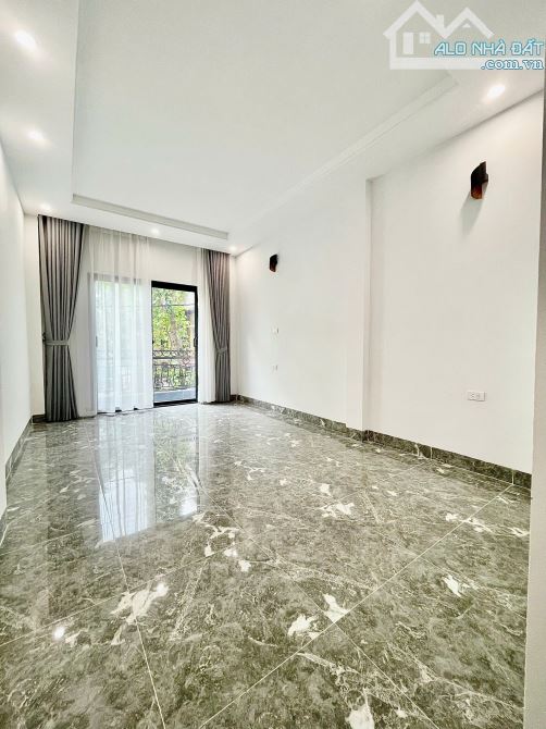 💥CHUẨN PHONG CÁCH: Tiểu khu Ngọc Khánh 51m2, 5T TM, xây mới, PL ôtô tránh, KD,dân trí cao - 1