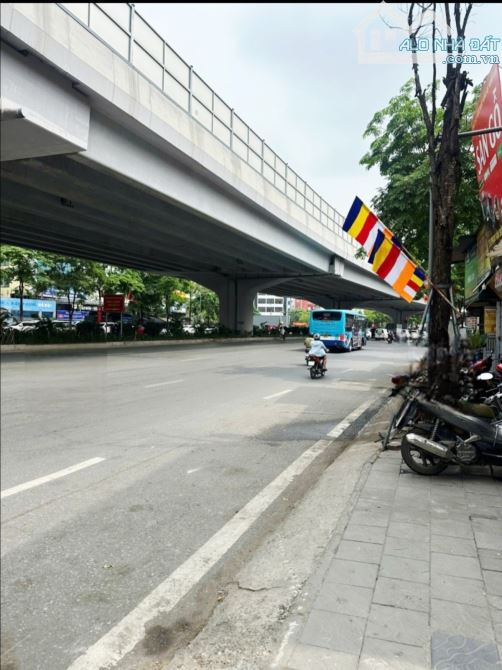 Bán Toà nhà CC Phạm Văn Đồng , dt 155 m2, 8t, mt 10m. Gia bans 41.5 tỷ Bắc từ Liêm. - 1