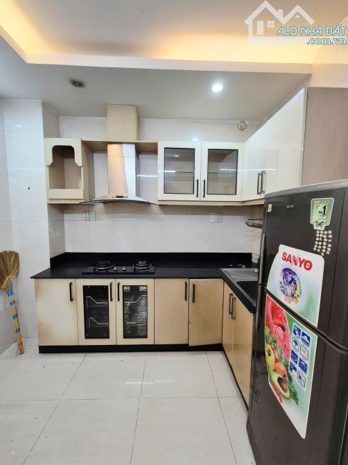 Khu Nguyễn Bặc chỉ 7.4 Tỷ TL, HXH 5m thông, nhà 5 tầng, 3.2x11m, 35m2 - 1