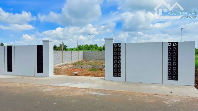 Cần bán 2 lô Đường Cách Mạng Tháng 8 Xã Đất Đỏ ngay đường tránh Ql55.BRVT - 1
