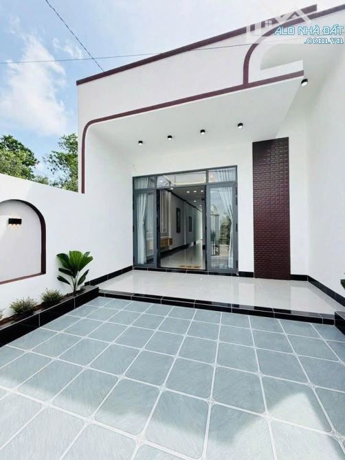 Giá rẻ bất ngờ vì cần xoay vốn gấp– nhà C4 ở Thới Tam Thôn, Hóc Môn giá 790 triệu - 1