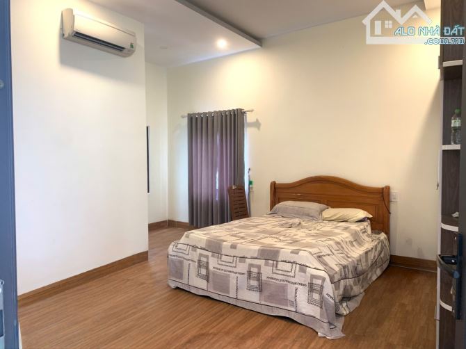 BIỆT THỰ NGÔ CHÂN LƯU – Ô TÔ NGỦ TRONG NHÀ – DIỆN TÍCH KHỦNG 166M². Chỉ 5,4 tỷ - 1