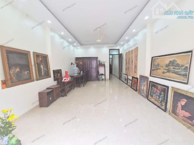 BÁN NHÀ LẠC LONG QUÂN 98m2. NHÀ DÂN XÂY, 2 THOÁNG + GARA 2 Ô TÔ. VĂN PHÒNG ĐỈNH