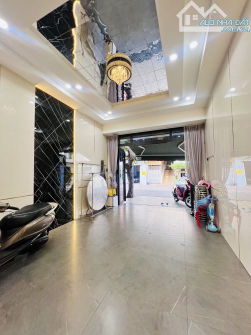 BÁN NHÀ ĐƯỜNG 10M ĐỘC LẬP 60M2 4 TẦNG MỚI ĐẸP - 1