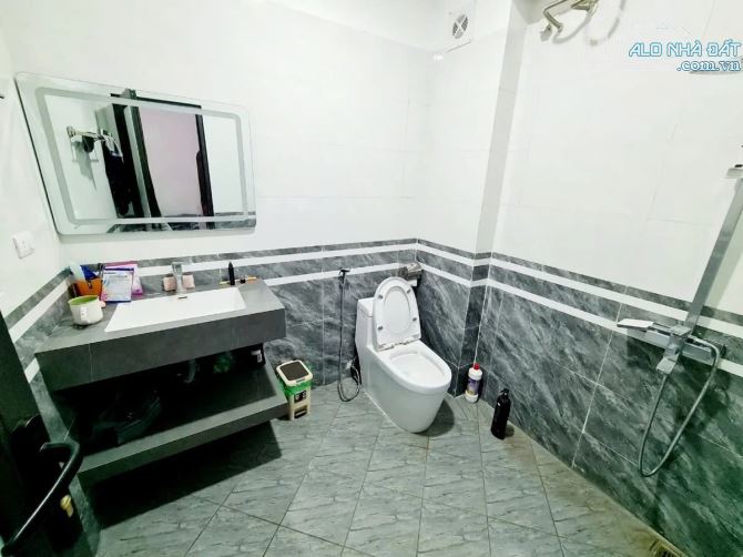NHÀ ĐẸP MẶT PHỐ KHÂM THIÊN (DT 40Mx5T)  - 50M RA PHỐ FULL NỘI THẤT GIÁ 7,8TỶ - 1