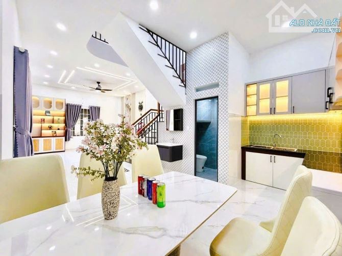 Chỉ với 3 tỷ mua nhà Quận Thủ Đức, 75m2 có 3 phòng ngủ, sổ hồng riêng chính chủ - 1