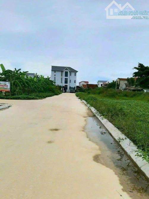 Cần bán 95,6m2 đấu giá sở đông đón đầu sóng đường đại lộ đông tây - Trường đại học Bách Kh - 1