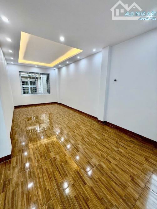 HÀNG HẾM/ Bán nhà Hoàng Mai, phân lô, ô tô tránh, 75m2 4 tầng, MT 4m, giá 18.5 tỷ (CTL) - 1